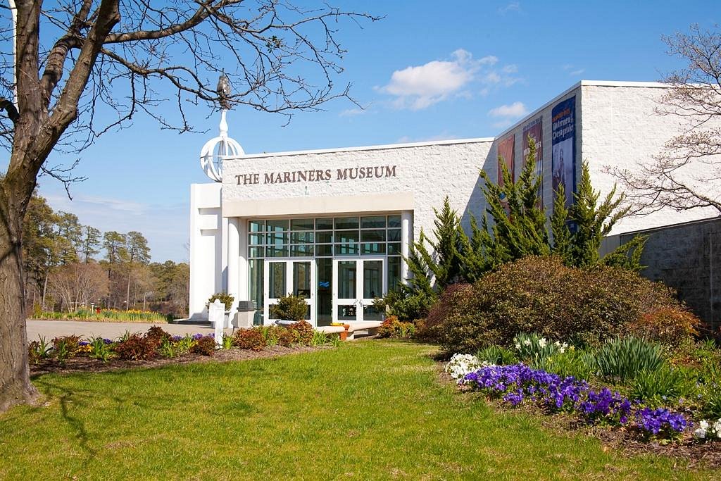 Mariners' Shop - The Mariners' Museum and Park