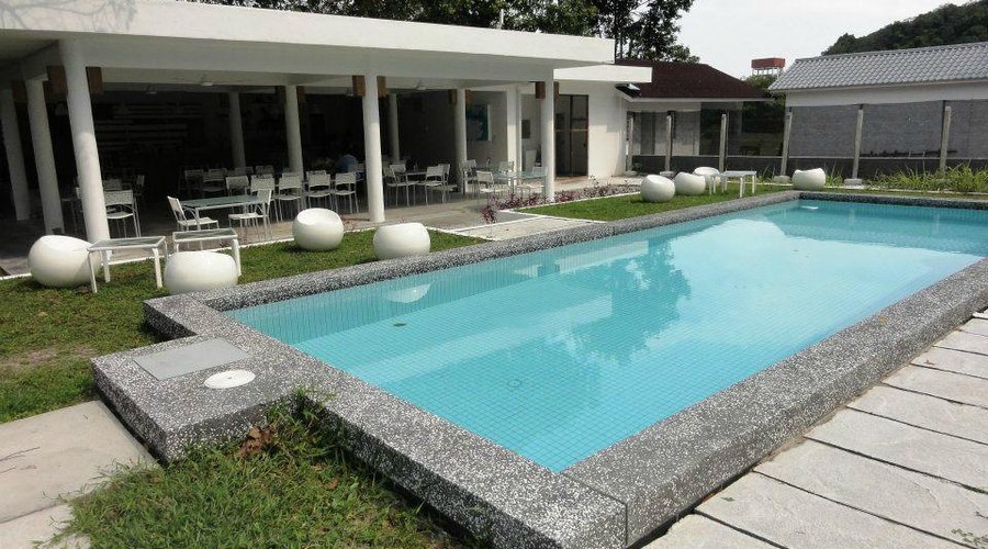 pool