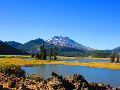 Healthy Bend Oregon Travel Guide: Best Food and Things to Do