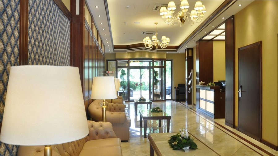 lobby