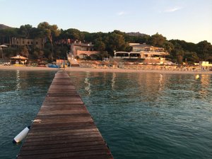 Pool & Beach