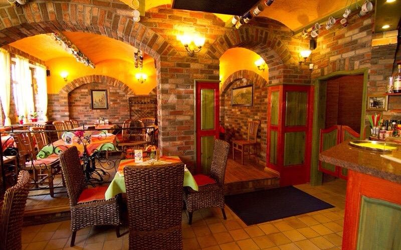 Pizza Mamma Mia Ostrov, 오스트로브 - 레스토랑 리뷰 - 트립어드바이저