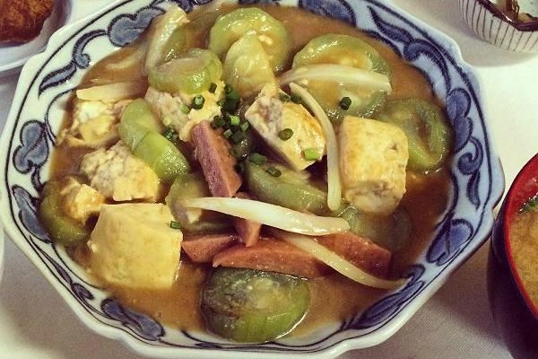 島人母ちゃん家庭料理『島時間』　なーべらーちゃんぷるー