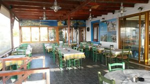 Esperida Hotel in Kárpathos, image may contain: Restaurant, Cafe, Dining Table, Dining Room