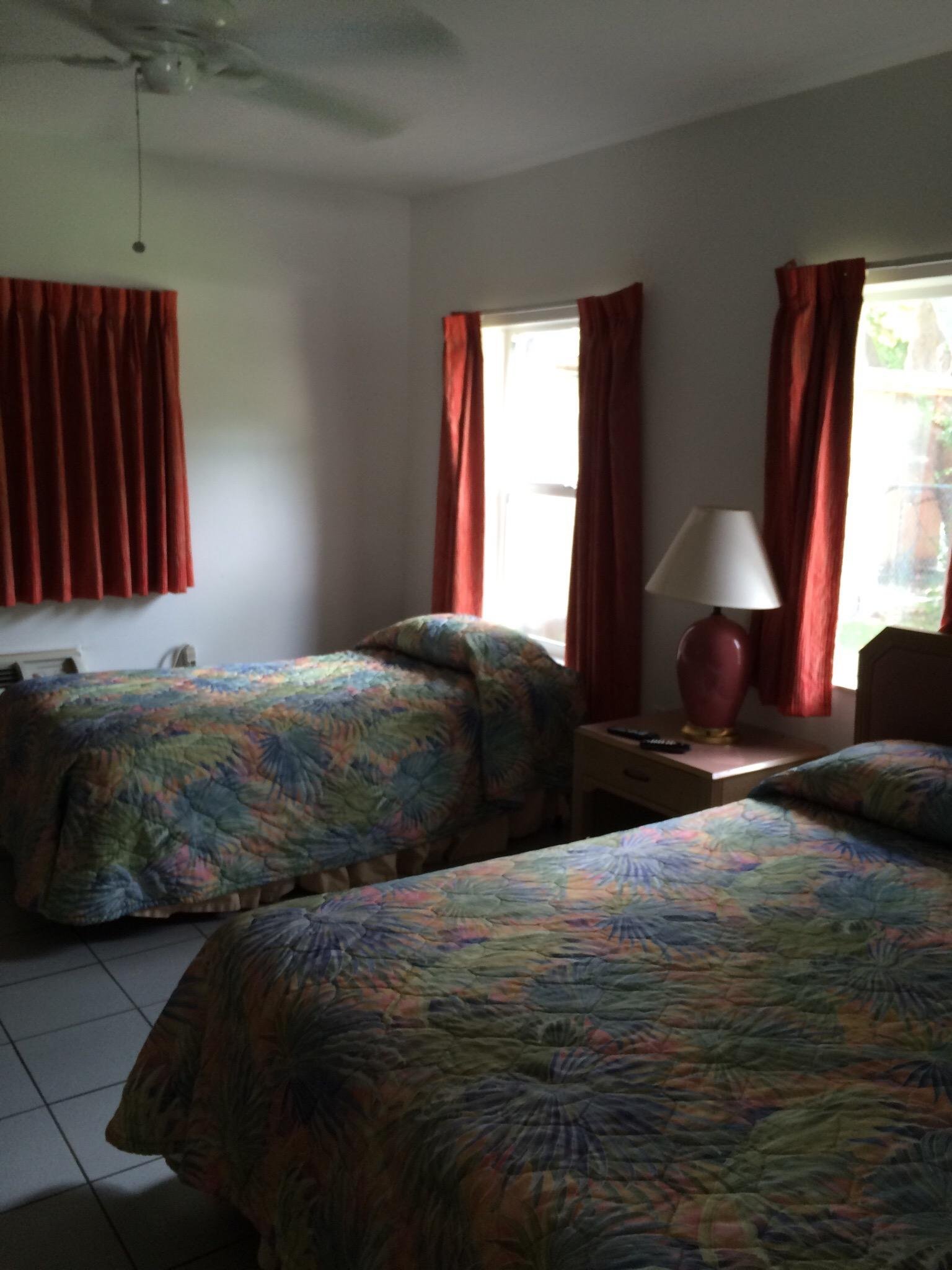 Key Lantern Motel and Blue Fin Inn Rooms: Pictures & Reviews