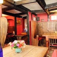 Oscar's Wine Bar