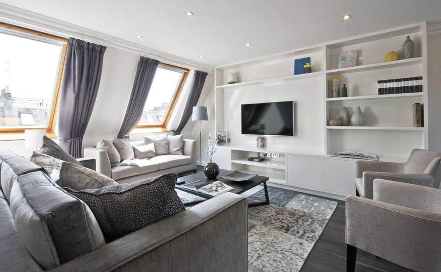 3 Bedroom Apartment Living room