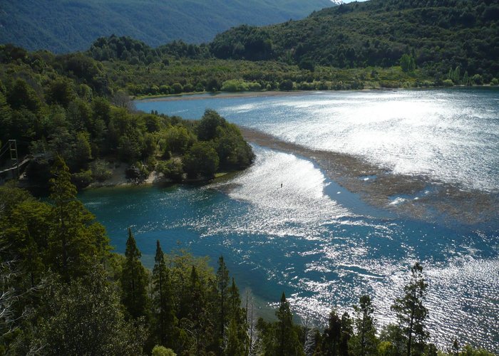 Vista desde uno de los miradores del Parque Nacional Los Alerces - Chubut - Argentina