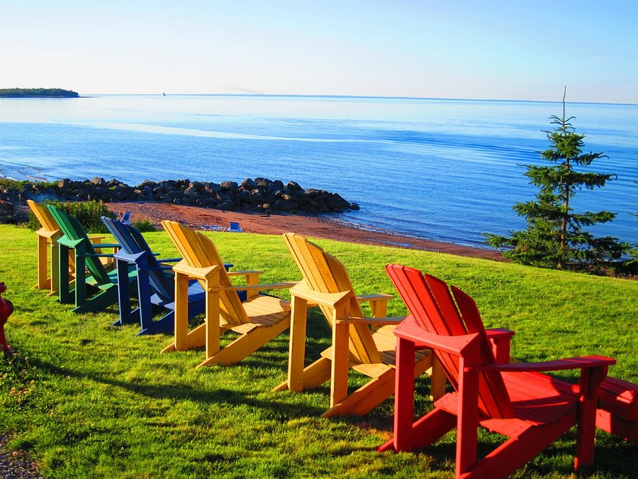 nova scotia tourism accommodations