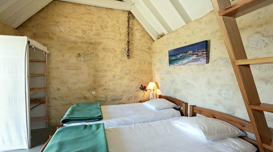 La chambre chaumière de deux personnes - Gîte de Meneham