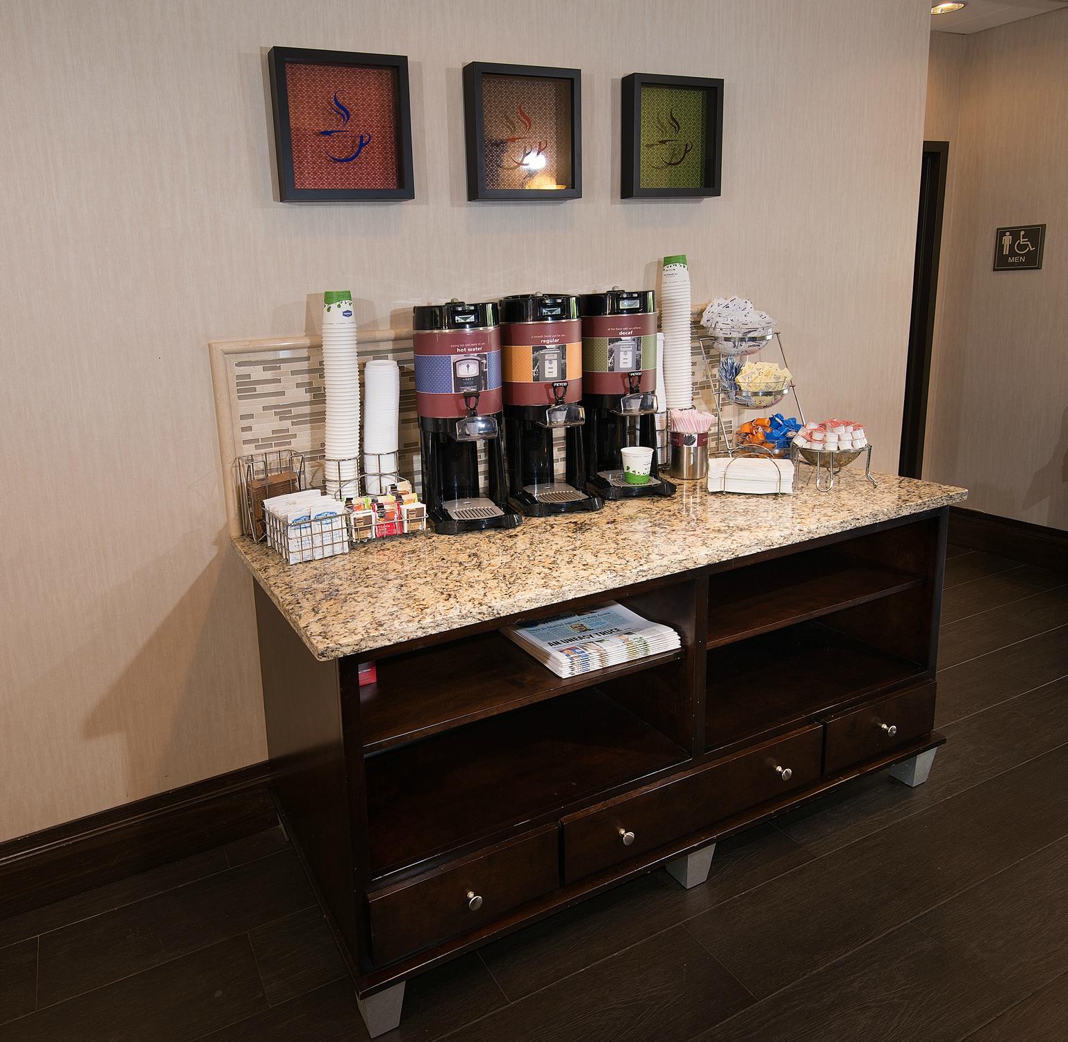 Hotel photo 25 of Hampton Inn Carlstadt-At The Meadowlands.