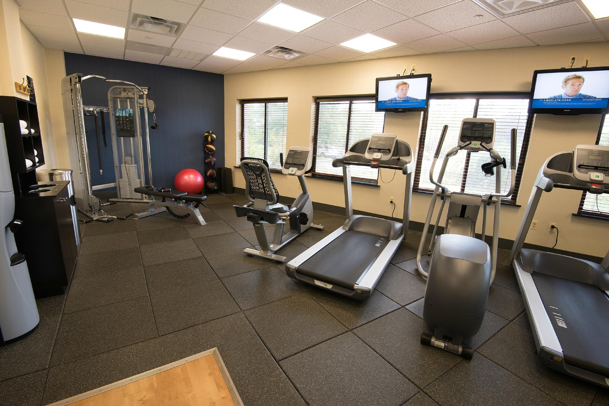 Hotel photo 66 of Hampton Inn Carlstadt-At The Meadowlands.