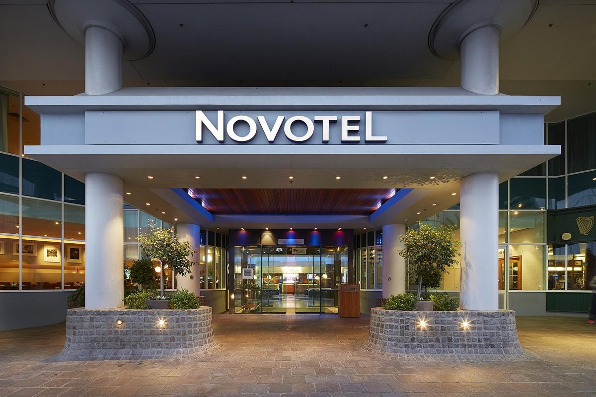 Novotel Perth Langley, hotel in Perth