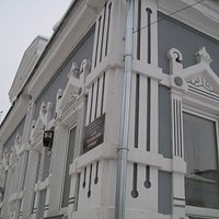 Дом усадьбы 1906 года постройки, где находится музей "Городецкий пряник" тоже затейлив и красив.