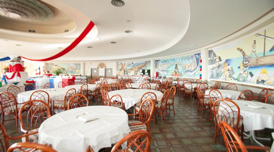 Restaurant at the Club Cala Regina