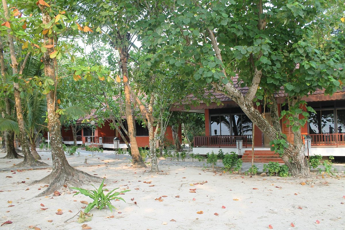 Ciputih Beach Resort