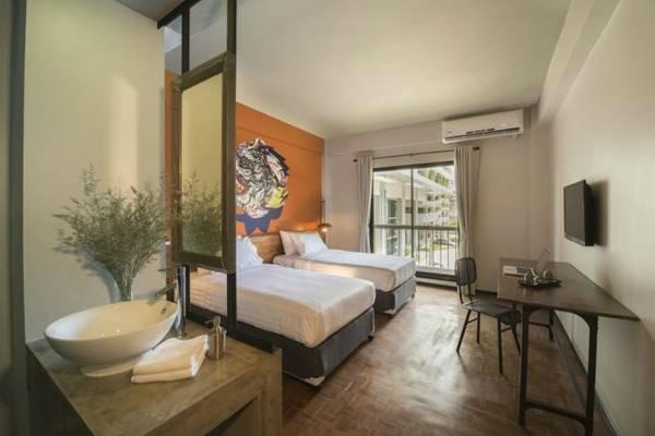 Deluxe Room with Balcony
