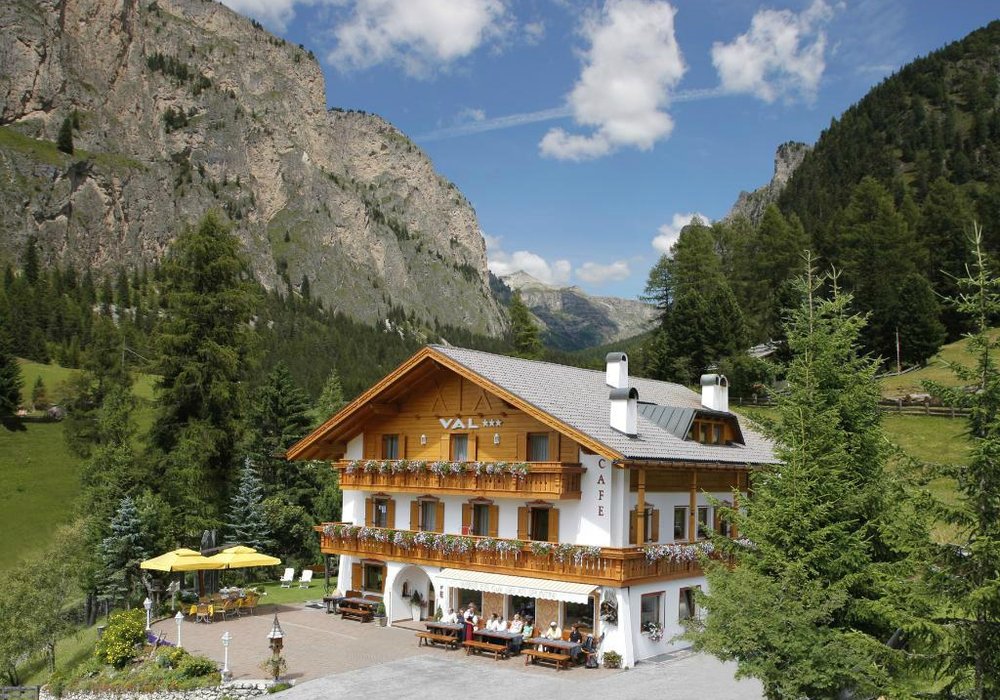 Hotel Val image