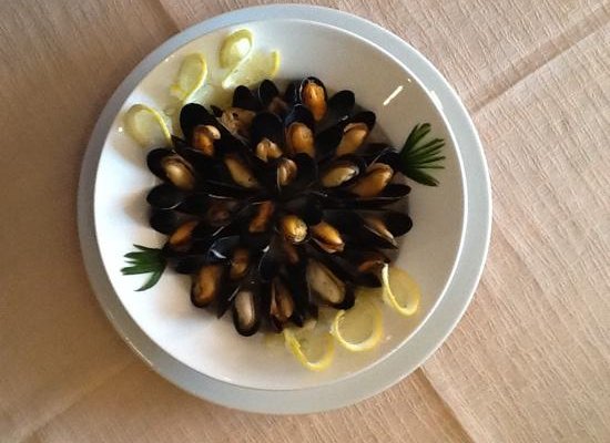 cozze garlic and lemon