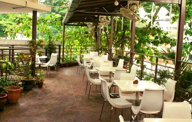 Taj Garden: Discover the Serene Beauty of India's Hidden Gem