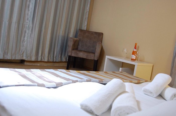 TS PLAZA ROOMS AND SPA $50 ($̶6̶0̶) - Prices & B&B Reviews - Sremska ...