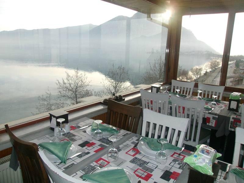 kroisos lake resort hotel egirdir
