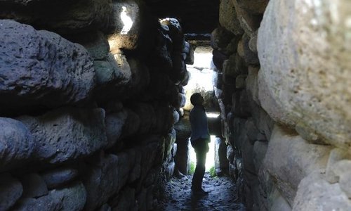 Tomba dei giganti Sa Domu e S'Orcu/piacentino
