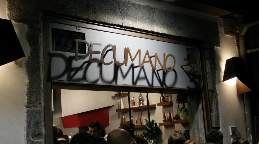Locale di sera