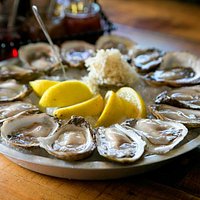 Fresh sustainable east coast oysters