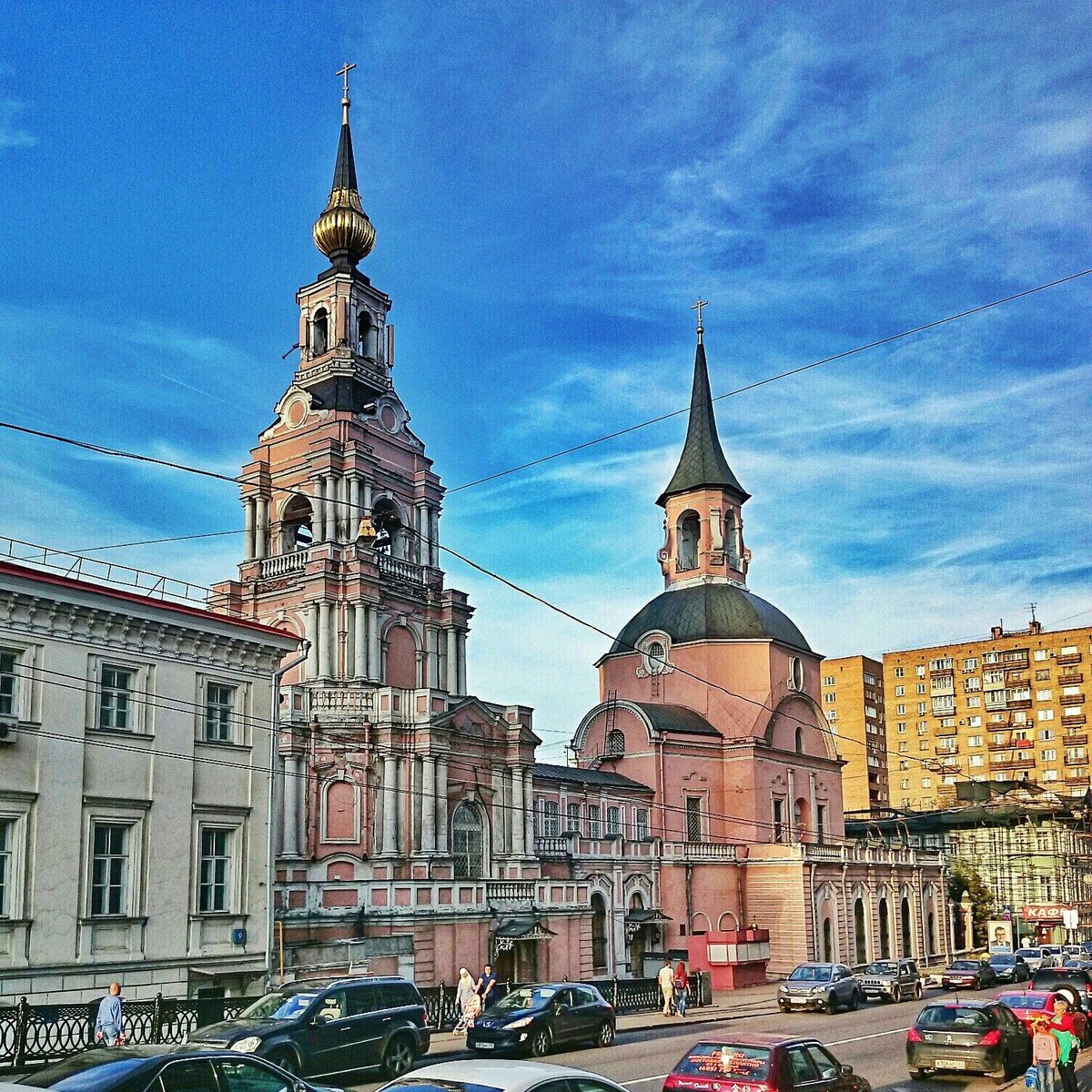 Поли москва. Москва Церковь Петра и Павла в новой Басманной Слободе. Храм святых апостолов Петра и Павла (Москва). Храм святых первоверховных апостолов Петра и Павла Москва. Церковь святых апостолов Петра и Павла на новой Басманной.