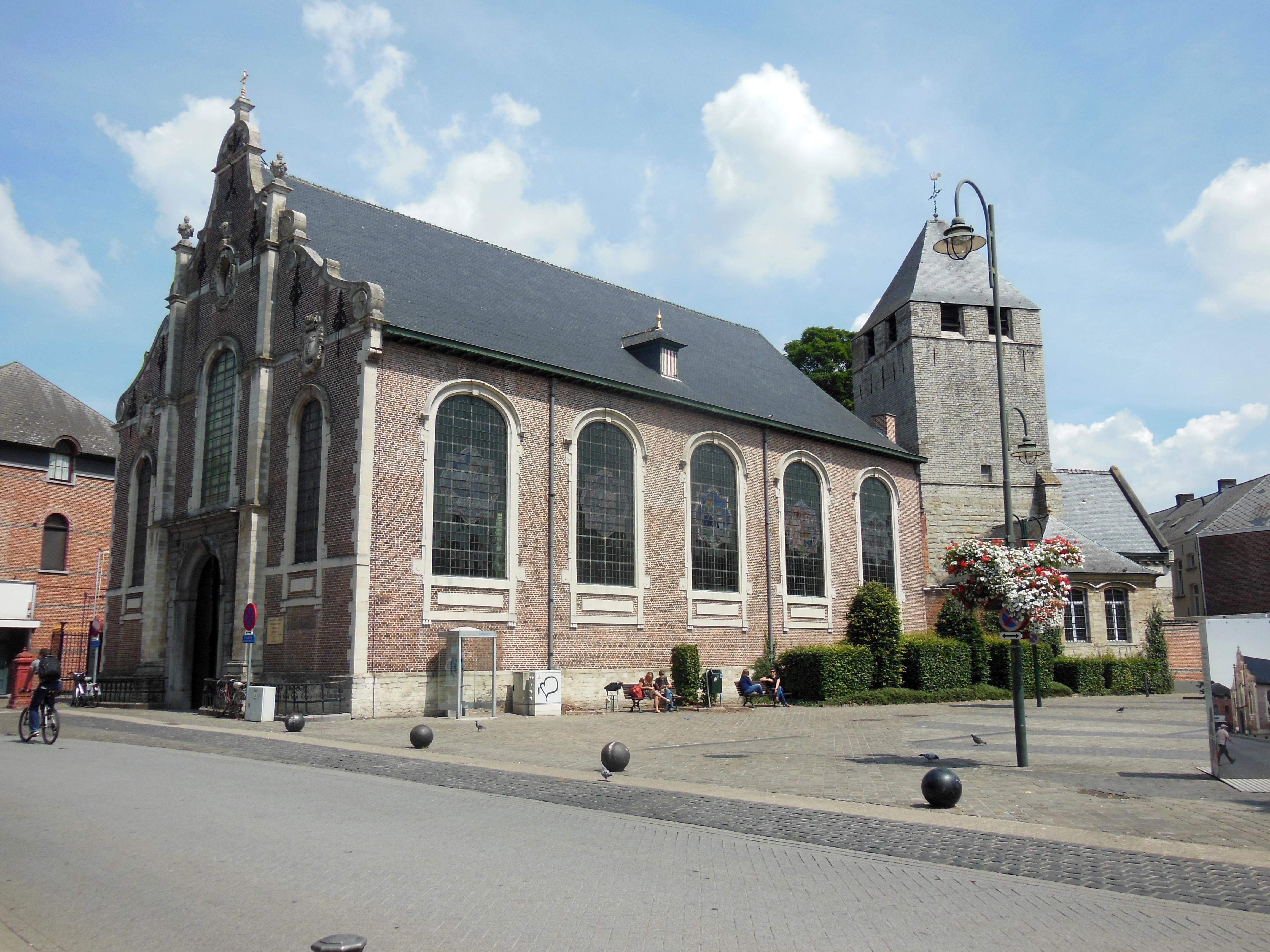 Sint Egidiuskerk Sint Gillis Binnen (Dendermonde) - 2022 Alles Wat U ...