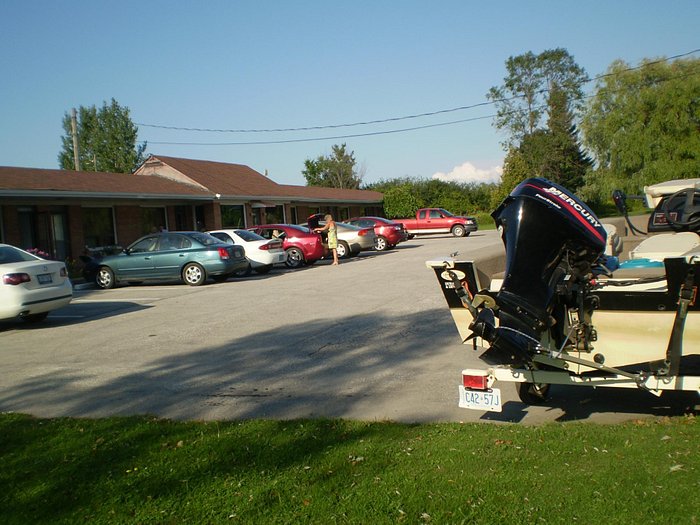SUTTON MOTEL - Hotel Reviews (Ontario)