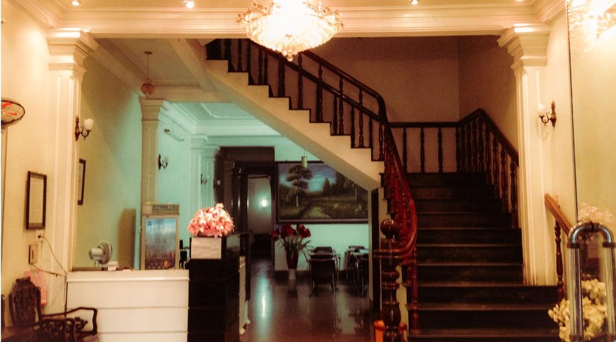 lobby