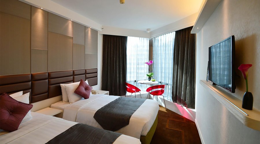 SKYLINE Room