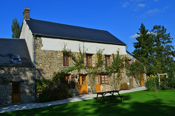 An absurdly gorgeous cottage with a story every bit as romantic as its  architecture - Country Life