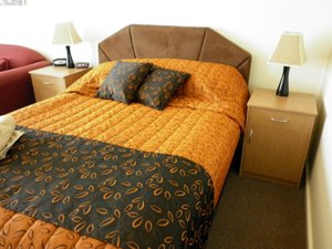 Room & Suite