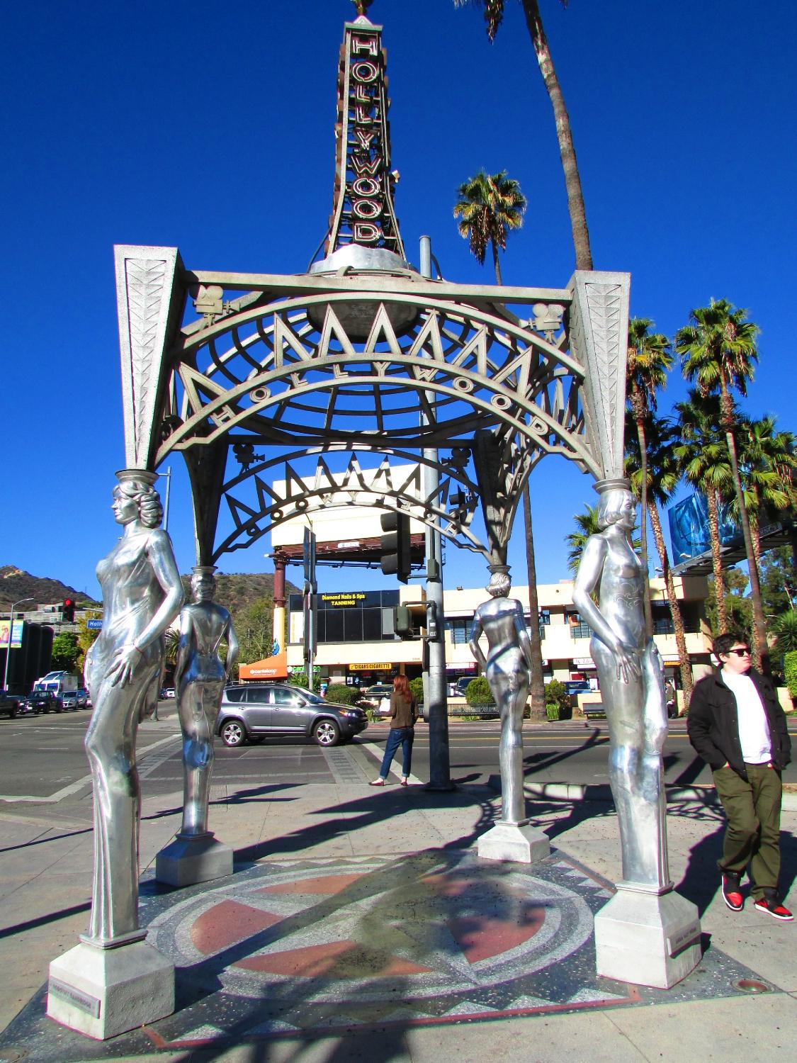 洛杉磯, 加州)Hollywood & La Brea Gateway (The Four Ladies of