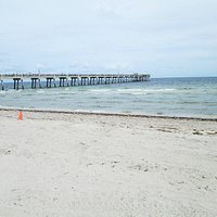 O pier de Dania Beach como visto do sul
