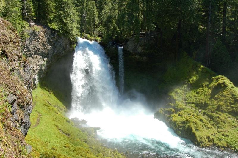 Mckenzie river best sale trail shuttle