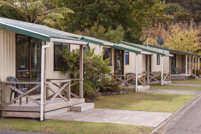 Kauri Coast Top 10 Holiday Park Rooms: Pictures & Reviews - Tripadvisor