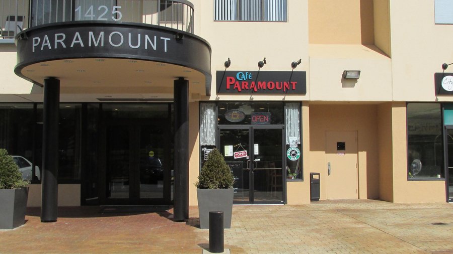 Cafe Paramount