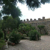 General view of the small garden gallery