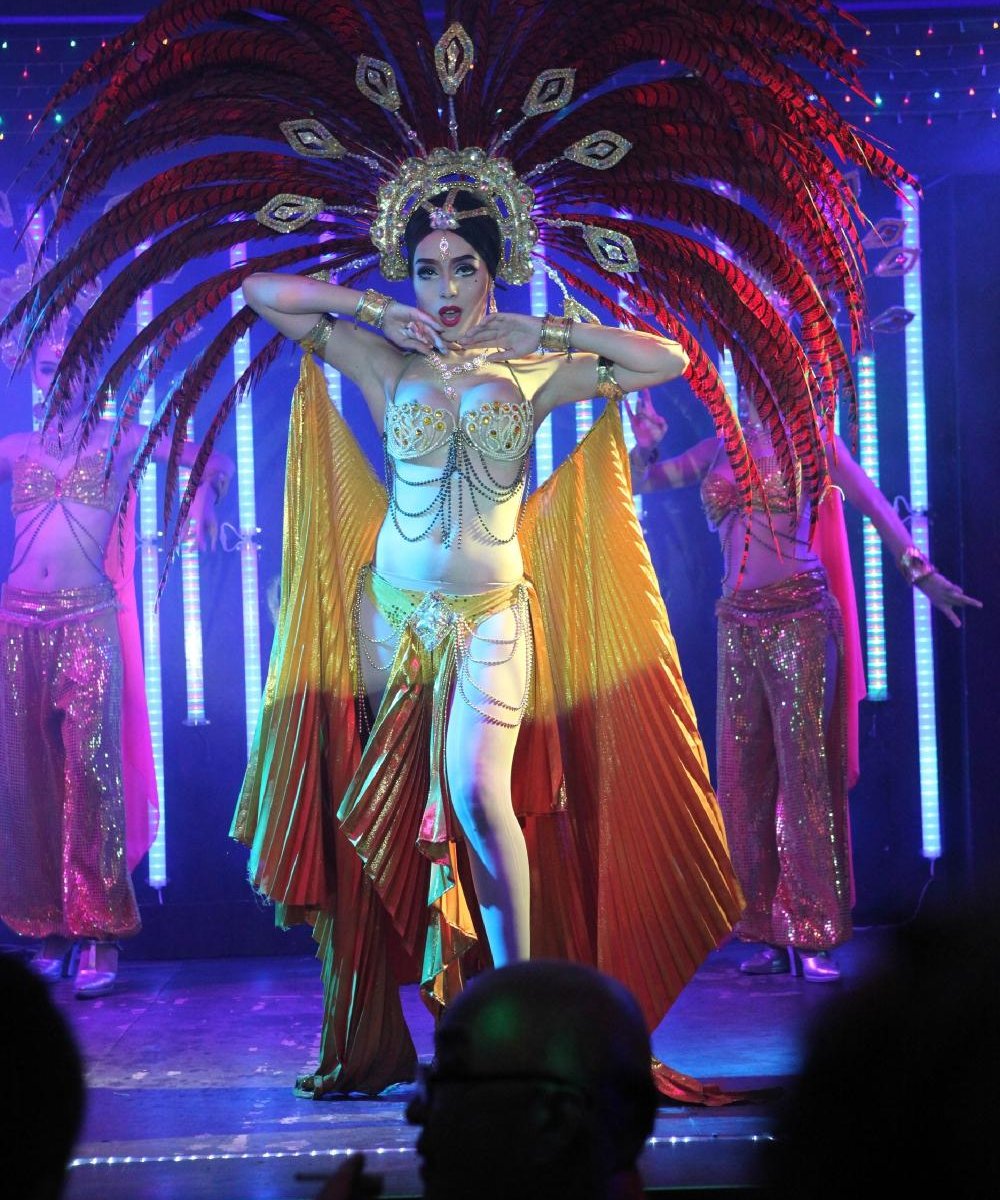 shemale speedo 2025年 Chiang Mai Cabaret Show - 出発前に知っておくべきことすべて - トリップアドバイザー