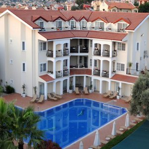 Sea Breeze Apart Hotel