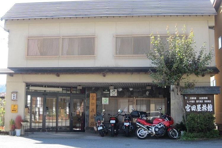 外観：正面