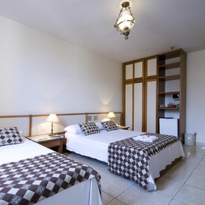 Quarto Triplo Casal + Solteiro
