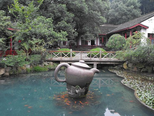 places to visit in hangzhou china