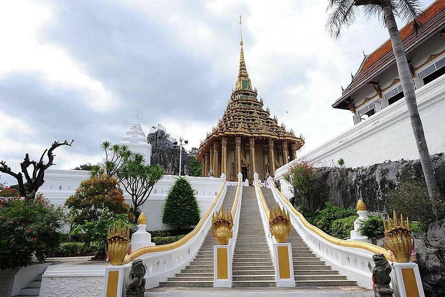 Wat Phra Buddha Badh image