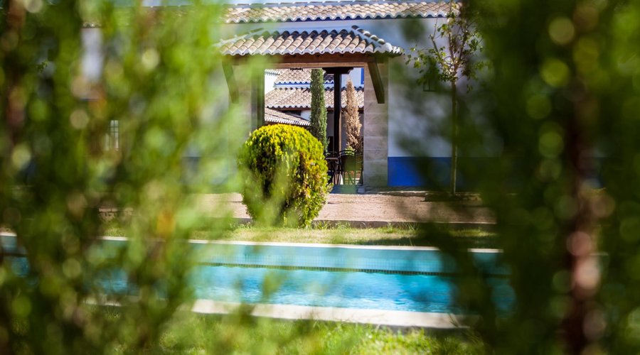 Vista de la Casa "La Venta" desde la Piscina