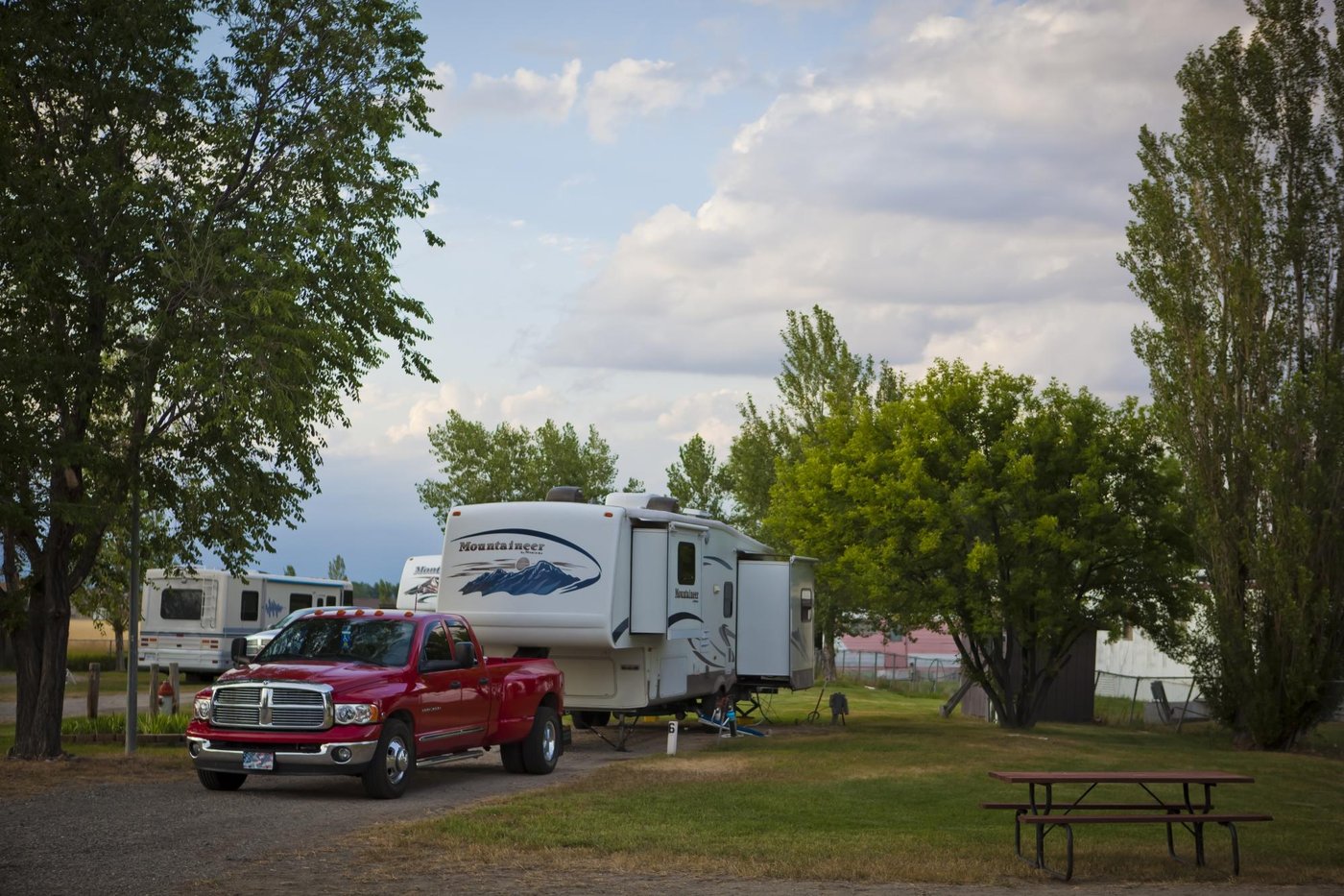 Escape to the Wild: Idaho's Grandview Campground, Your Gateway to Adventure